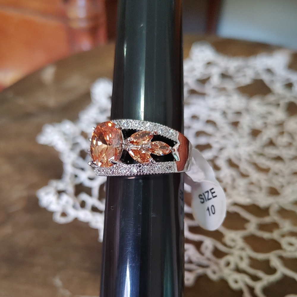 Ring - Picture 2 of 6